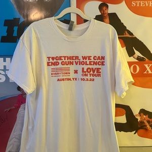 HARRY STYLES EXCLUSIVE T-SHIRT!
